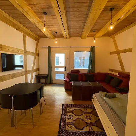 Berliner Fachwerkhaus Naehe Olympiastadion