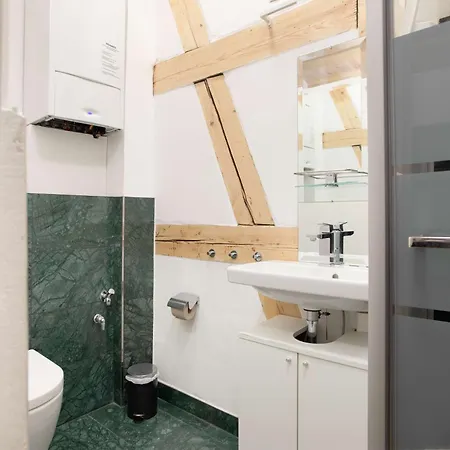 Apartment Berliner Fachwerkhaus Nähe Olympiastadion *