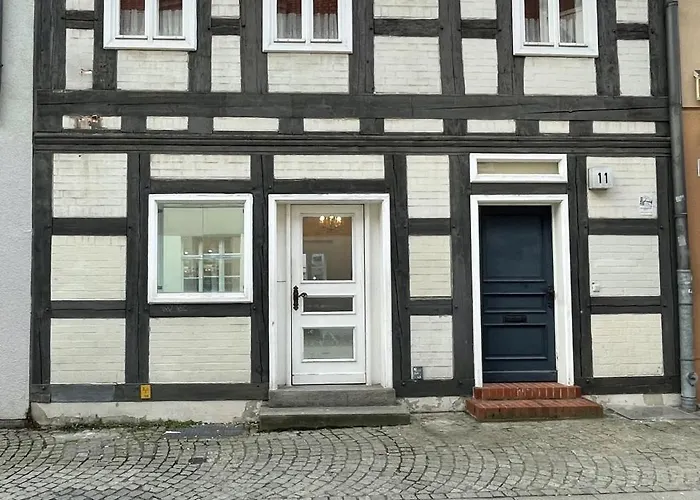 Berliner Fachwerkhaus Nähe Olympiastadion *