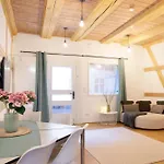 Berliner Fachwerkhaus Naehe Olympiastadion Appartamento Berlino