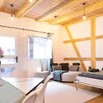 Berliner Fachwerkhaus Naehe Olympiastadion * Berlino