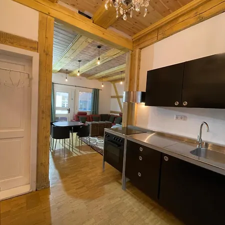 Berliner Fachwerkhaus Naehe Olympiastadion * Berlin