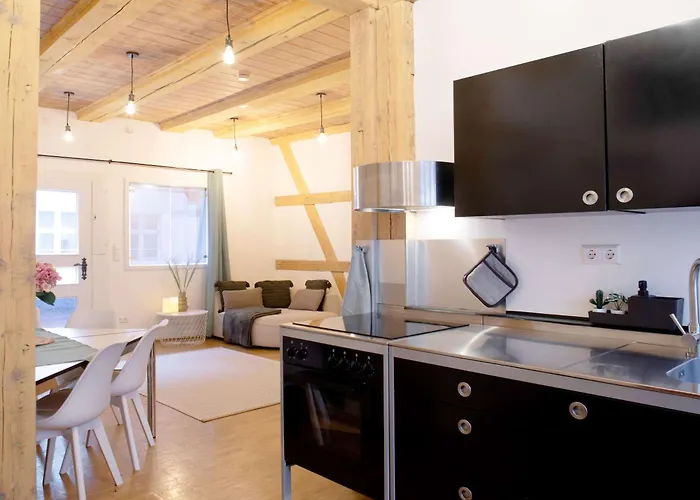 Berliner Fachwerkhaus Naehe Olympiastadion ברלין